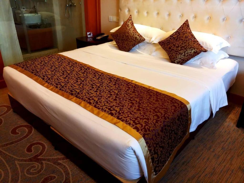 Dork Jumpa Hotel Wientian Zewnętrze zdjęcie